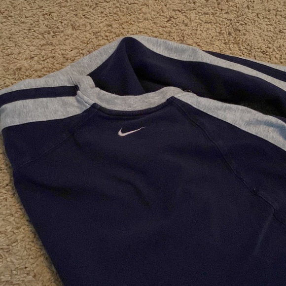 Nike crewneck - Picture 3 of 3